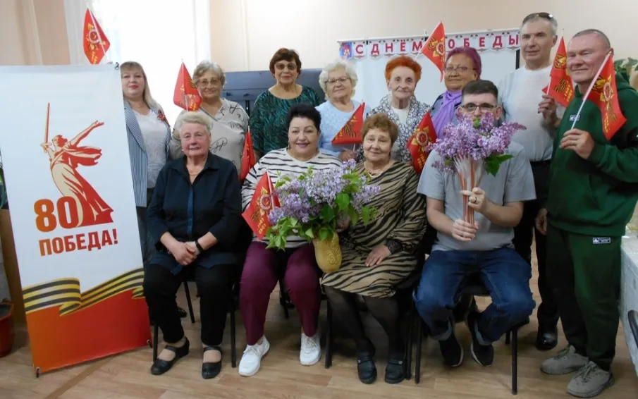 Для членов городского общества ВОИ состоялся музыкально-исторический час «Песни в военной шинели»